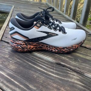 Brooks Ghost 15